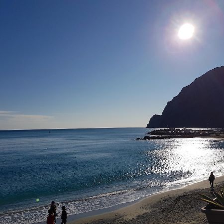 Lorenzo'S Charming Flat Monterosso al Mare Exterior foto